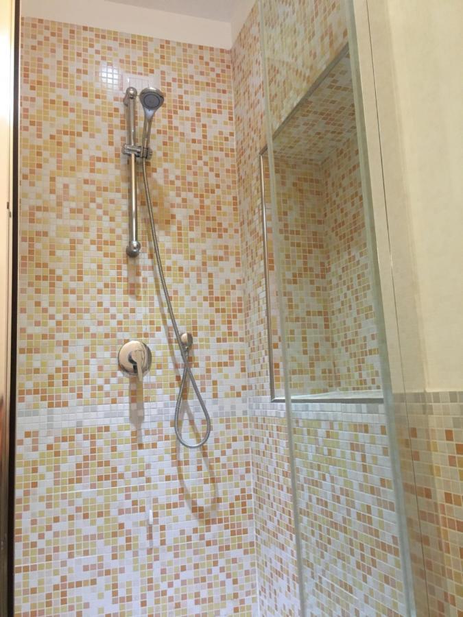 La Finestra Sul Colosseo B&B 1 Rome Exterior photo